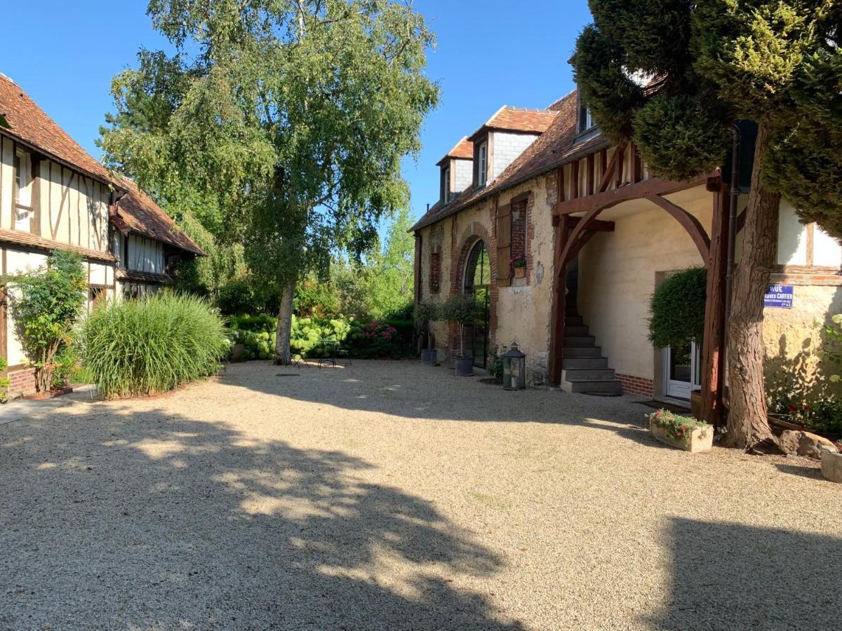 Le Puits D'Angle Bed and Breakfast Thibivillers Exteriör bild